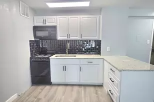 2610 W Balmoral Ave, Chicago, IL 60625 - Photo 7