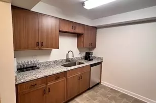 264 E Bailey Rd, Naperville, IL 60565 - Photo 3