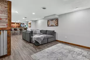 1402 Maplewood Dr, Normal, IL 61761 - Photo 33