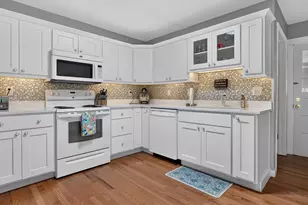1402 Maplewood Dr, Normal, IL 61761 - Photo 11