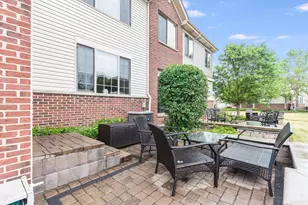 2768 Blakely Ln, Naperville, IL 60540 - Photo 23
