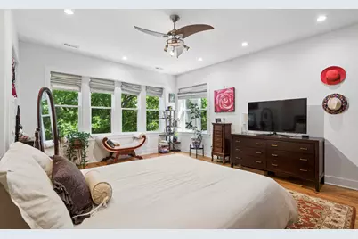 5010 N Major Avenue, Chicago, IL 60630 - Photo 11