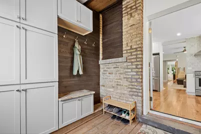 5010 N Major Avenue, Chicago, IL 60630 - Photo 3