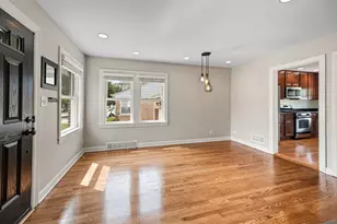 948 N Salem Ave, Arlington Heights, IL 60004 - Photo 5