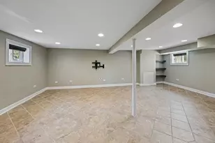 948 N Salem Ave, Arlington Heights, IL 60004 - Photo 23