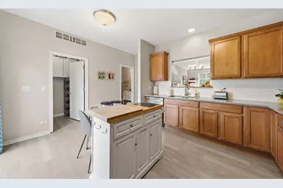 8992 Disbrow Street, Huntley, IL 60142 - Photo 9