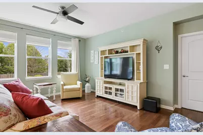 6275 Doral Drive, Gurnee, IL 60031 - Photo 5