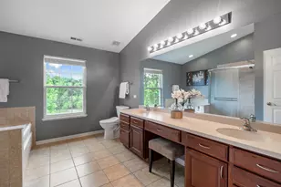 2637 W Autumn Dr, Round Lake, IL 60073 - Photo 19