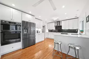 2545 W Lunt Ave, Chicago, IL 60645 - Photo 5