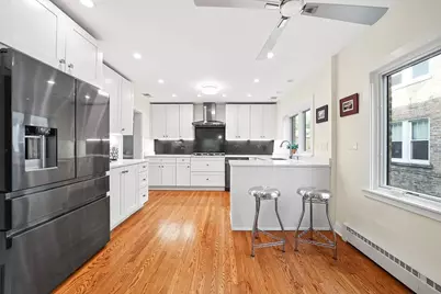 2545 W Lunt Avenue #1, Chicago, IL 60645 - Photo 3