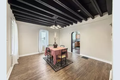 922 E Shawnee Street, Freeport, IL 61032 - Photo 11