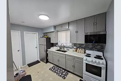 6911 N Ridge Boulevard, Chicago, IL 60645 - Photo 17