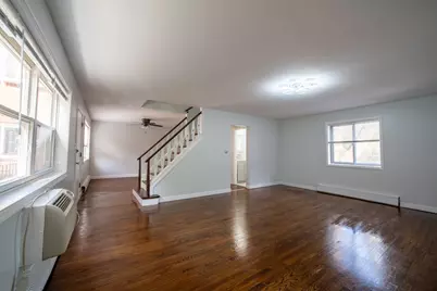 6911 N Ridge Boulevard, Chicago, IL 60645 - Photo 5