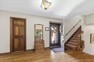 1628 Country Squire Dr, Geneva, IL 60134 - Photo 5