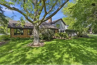 1628 Country Squire Drive, Geneva, IL 60134 - Photo 3