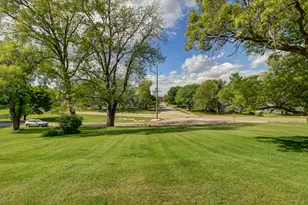 313 W 2nd St, Prophetstown, IL 61277 - Photo 21