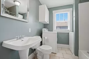 517 Vale St, Bloomington, IL 61701 - Photo 15