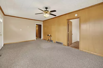 199 E Wilson Avenue, Machesney Park, IL 61115 - Photo 7