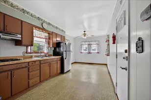 199 E Wilson Ave, Machesney Park, IL 61115 - Photo 9