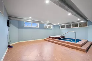 2709 W Sherwin Ave, Chicago, IL 60645 - Photo 19