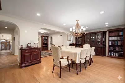 2709 W Sherwin Avenue, Chicago, IL 60645 - Photo 7