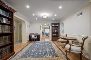 2709 W Sherwin Ave, Chicago, IL 60645 - Photo 5