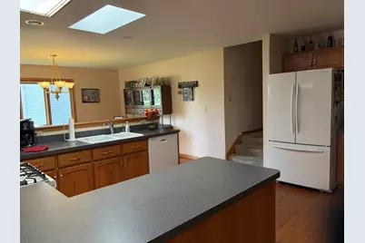 16404 Shawnee Drive, Lockport, IL 60441 - Photo 7