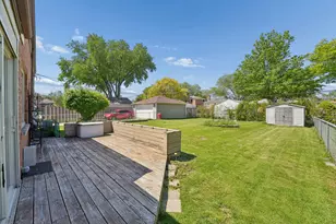 1800 Buckingham Ave, Westchester, IL 60154 - Photo 23