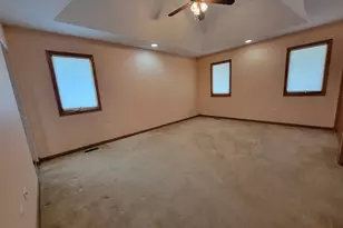 312 Kain St, Ottawa, IL 61350 - Photo 25