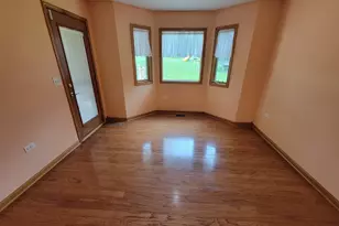 312 Kain St, Ottawa, IL 61350 - Photo 5