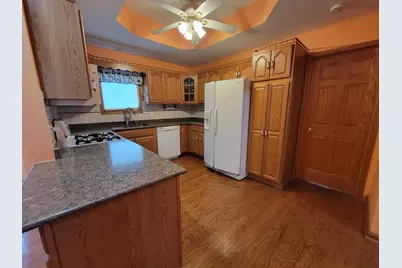 312 Kain Street, Ottawa, IL 61350 - Photo 3