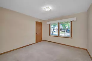 627 E Main St, Morris, IL 60450 - Photo 19