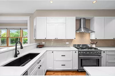 304 S Mitchell Avenue, Arlington Heights, IL 60005 - Photo 13