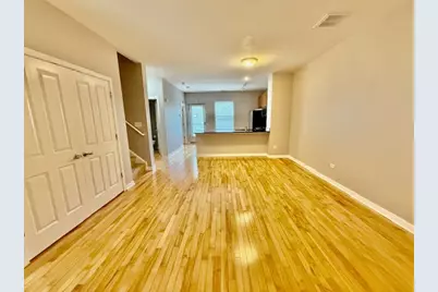 1138 W Washburne Avenue #1138, Chicago, IL 60608 - Photo 3
