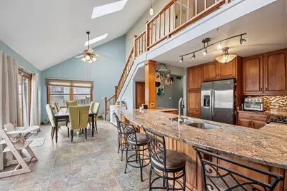 27884 W Riverside Drive, Antioch, IL 60002 - Photo 5