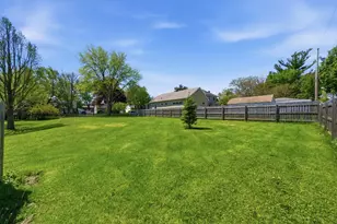 737 Wendall Ave, West Chicago, IL 60185 - Photo 21