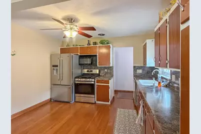 1245 W Harrison Street, Freeport, IL 61032 - Photo 5