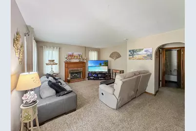 1245 W Harrison Street, Freeport, IL 61032 - Photo 11