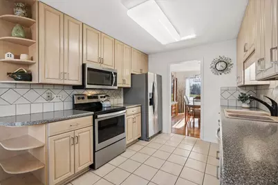 404 Shoreline Road #298, Lake Barrington, IL 60010 - Photo 5