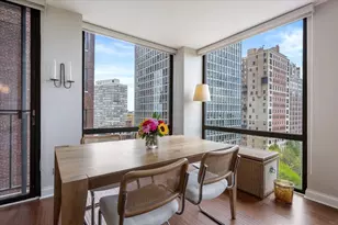 345 W Fullerton Pkwy, Chicago, IL 60614 - Photo 5