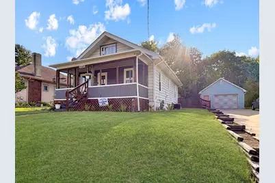 1258 S Blackhawk Avenue, Freeport, IL 61032 - Photo 1