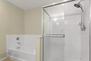 508 Grosvenor Ln, Aurora, IL 60504 - Photo 17
