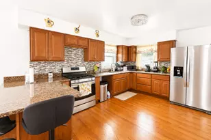 2635 W Cheyenne Rd, Waukegan, IL 60087 - Photo 3