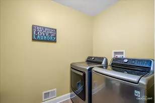 318 Winthrop Dr, Oswego, IL 60543 - Photo 21