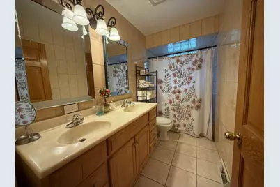 1560 Pamela Drive, Elgin, IL 60123 - Photo 5