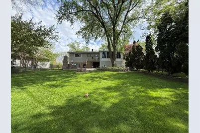 1560 Pamela Drive, Elgin, IL 60123 - Photo 15
