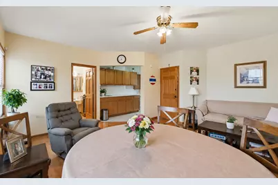 9655 S Commercial Avenue, Chicago, IL 60617 - Photo 23