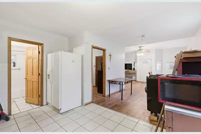 9655 S Commercial Avenue, Chicago, IL 60617 - Photo 5