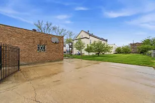 9655 S Commercial Ave, Chicago, IL 60617 - Photo 37