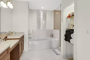 1211 S Prairie Ave, Chicago, IL 60605 - Photo 15
